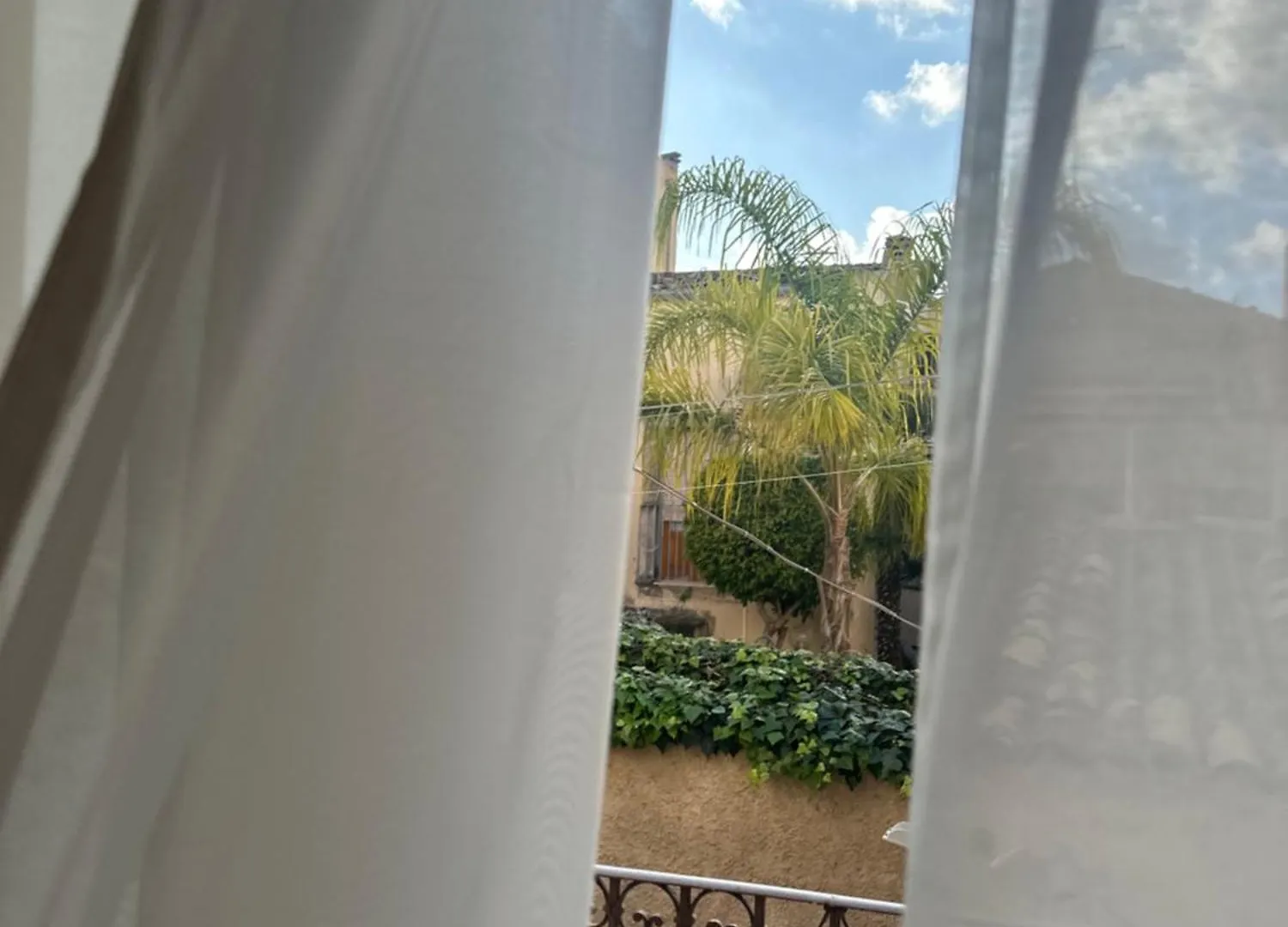 F Home Noto Olaszország